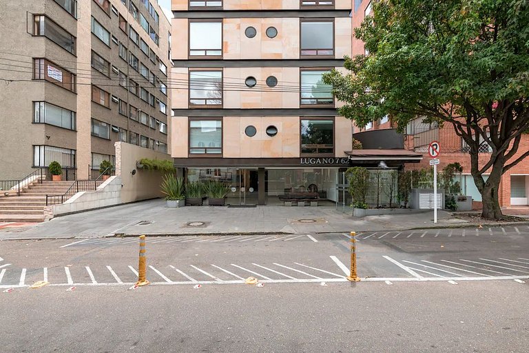 Cozy 1 BR Apartment in Zona G